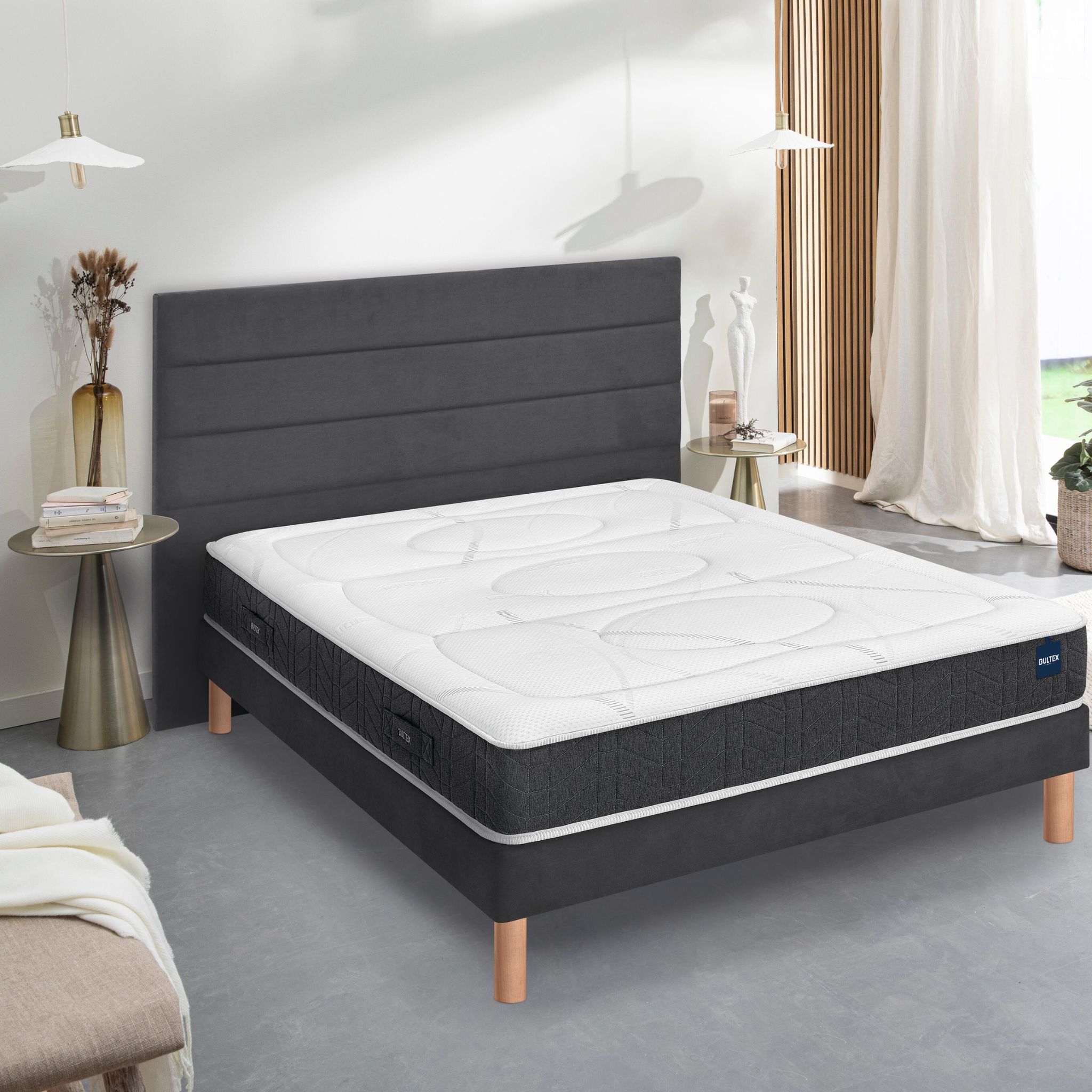 Ensemble matelas mousse Smart Repair, sommier Vigoroso et pieds - Bultex -