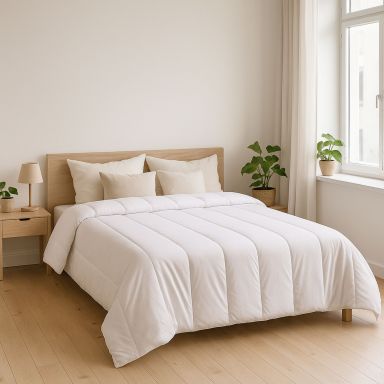 Couette mi-saison recyclée enveloppe microfibre 350g