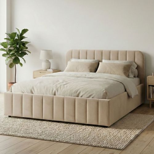 Lit coffre velours taupe avec tête de lit capitonnée dans une chambre moderne élégante