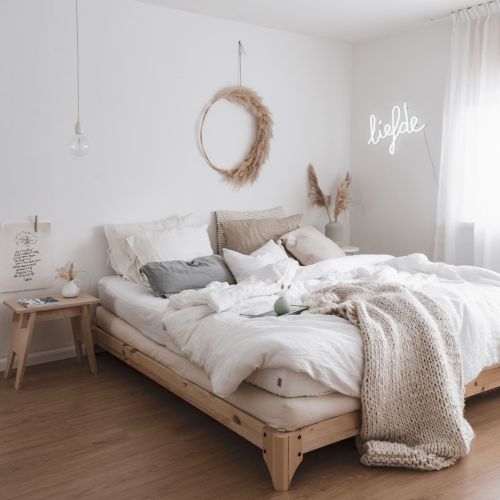 Lit en pin massif style japonais naturel 