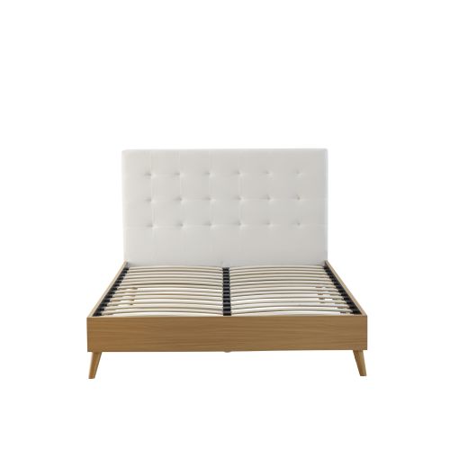 Lit avec tête de lit capitonnée en velours écru et structure en bois sans matelas fond blanc de face