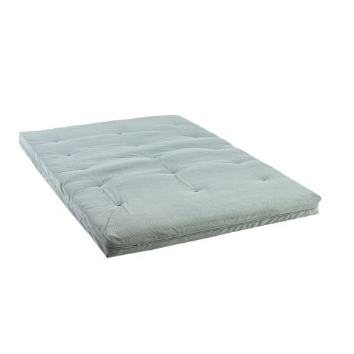 Matelas futon 140x200 cm latex vert céladon photographié de biais à plat sur fond blanc.