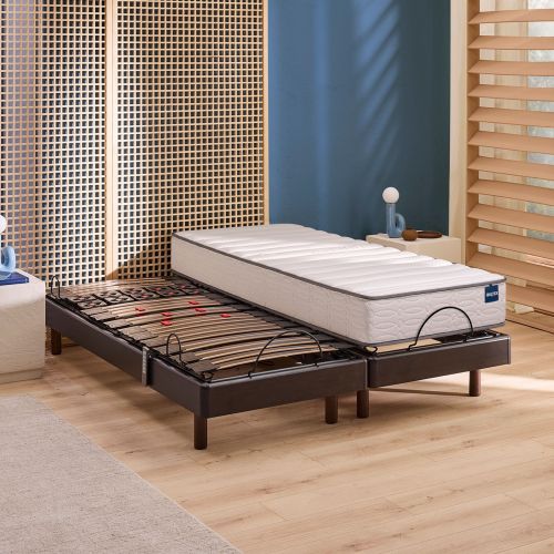 Matelas pour lit électrique en mousse confort équilibré Bultex I Relax sur sommier relevable.