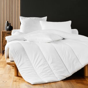 Couette polyester uni confort