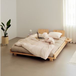 Lit SOCIAL BED en pin massif naturel avec dossiers et tables d'appoint 