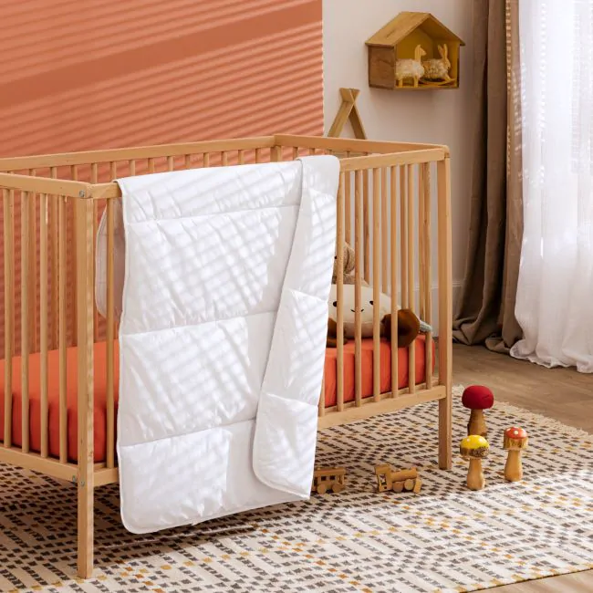 Couette bébé anti-acariens 300g Someo 80x120