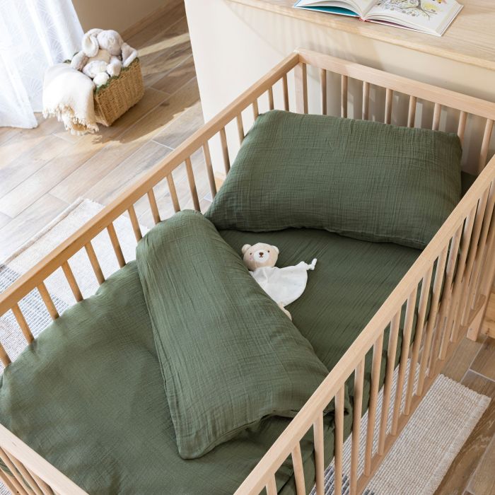 Housse de couette bébé gaze de coton kaki 80x120 doux Terre de Nuit NOA ambiance