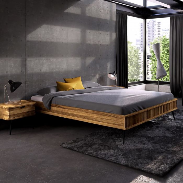 Lit en chêne massif clair avec pieds inclinés en métal - LT36002