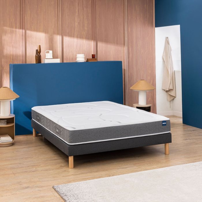 Matelas Bultex Mousse Smart Repair en situation dans une chambre à coucher