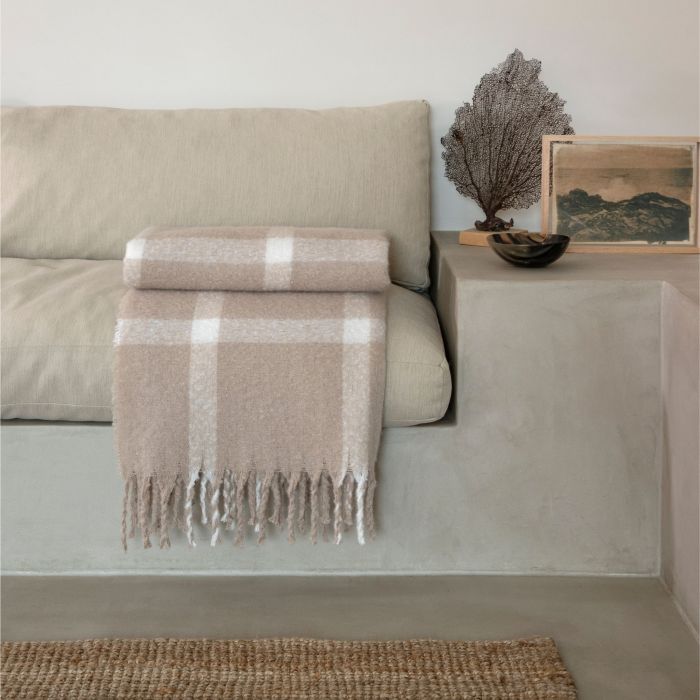 Plaid chaud à carreaux taupe Plaid chaud à carreaux taupe