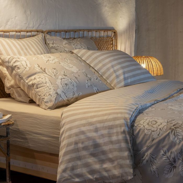 Housse de couette bucolique coton 57 fils au style vintage avec motifs floraux et rayures beiges