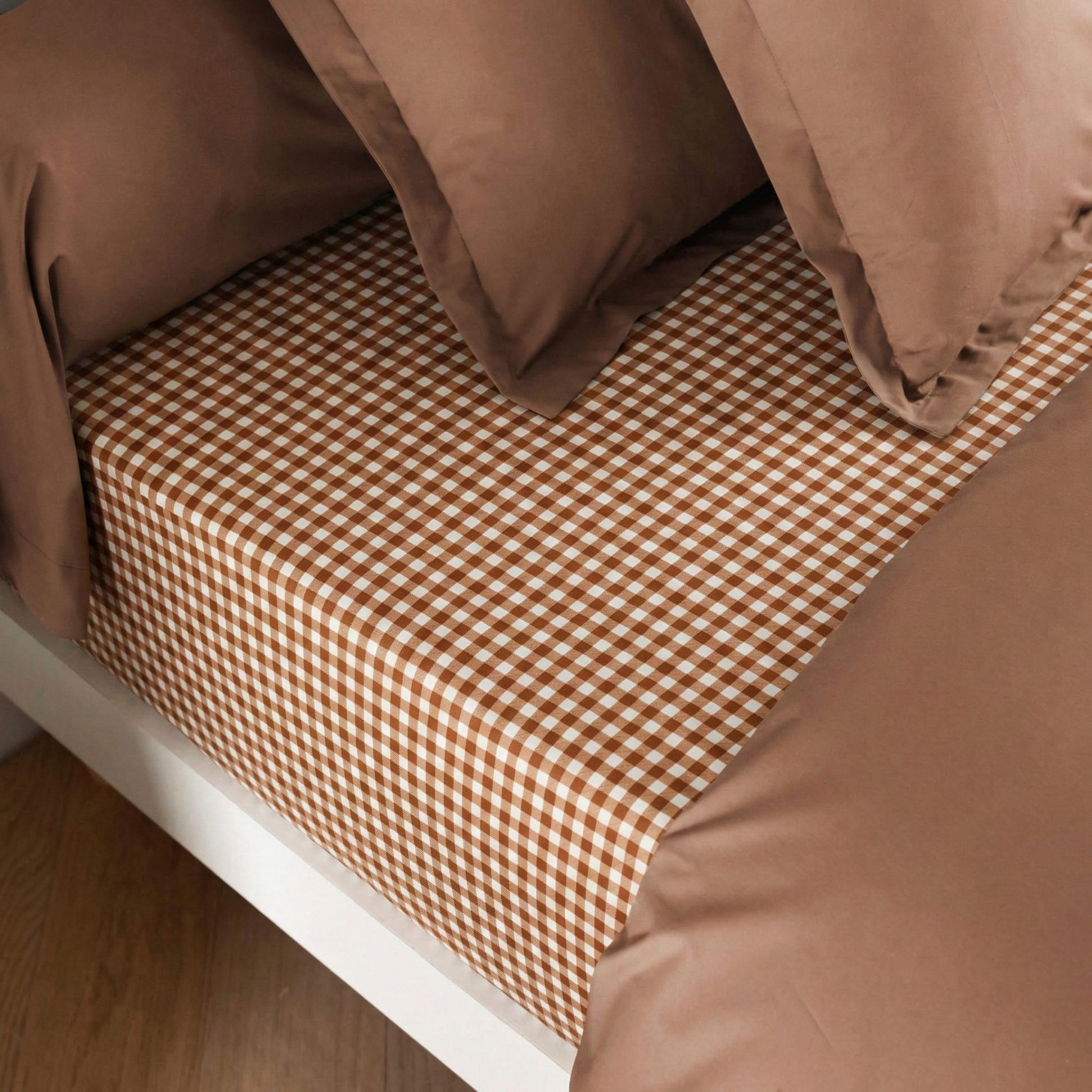 Drap housse 140x190 coton à carreaux marron Terre de Nuit Vichy