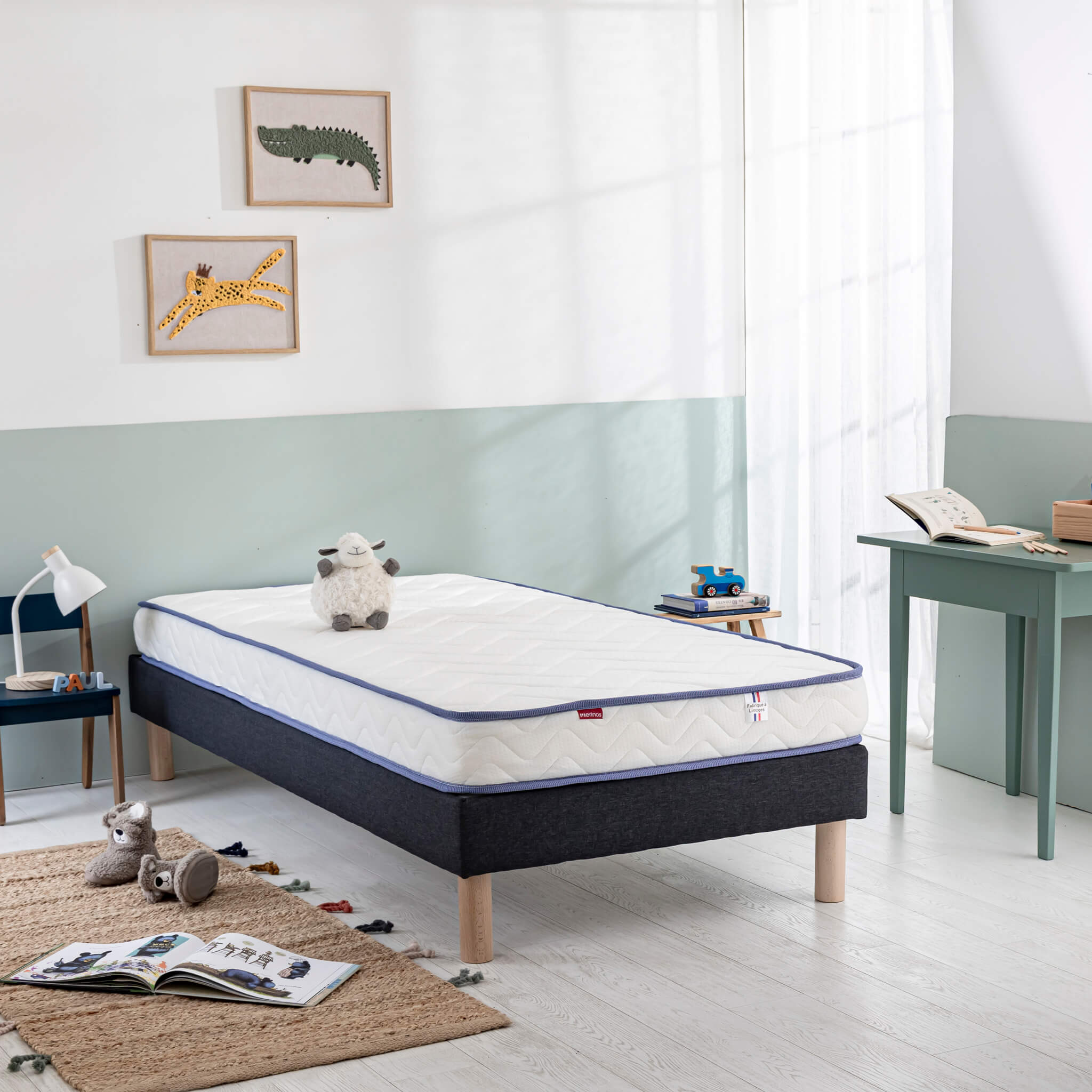 Ensemble Merinos matelas enfant ferme et confortable SUN, sommier Pencil medium et pieds