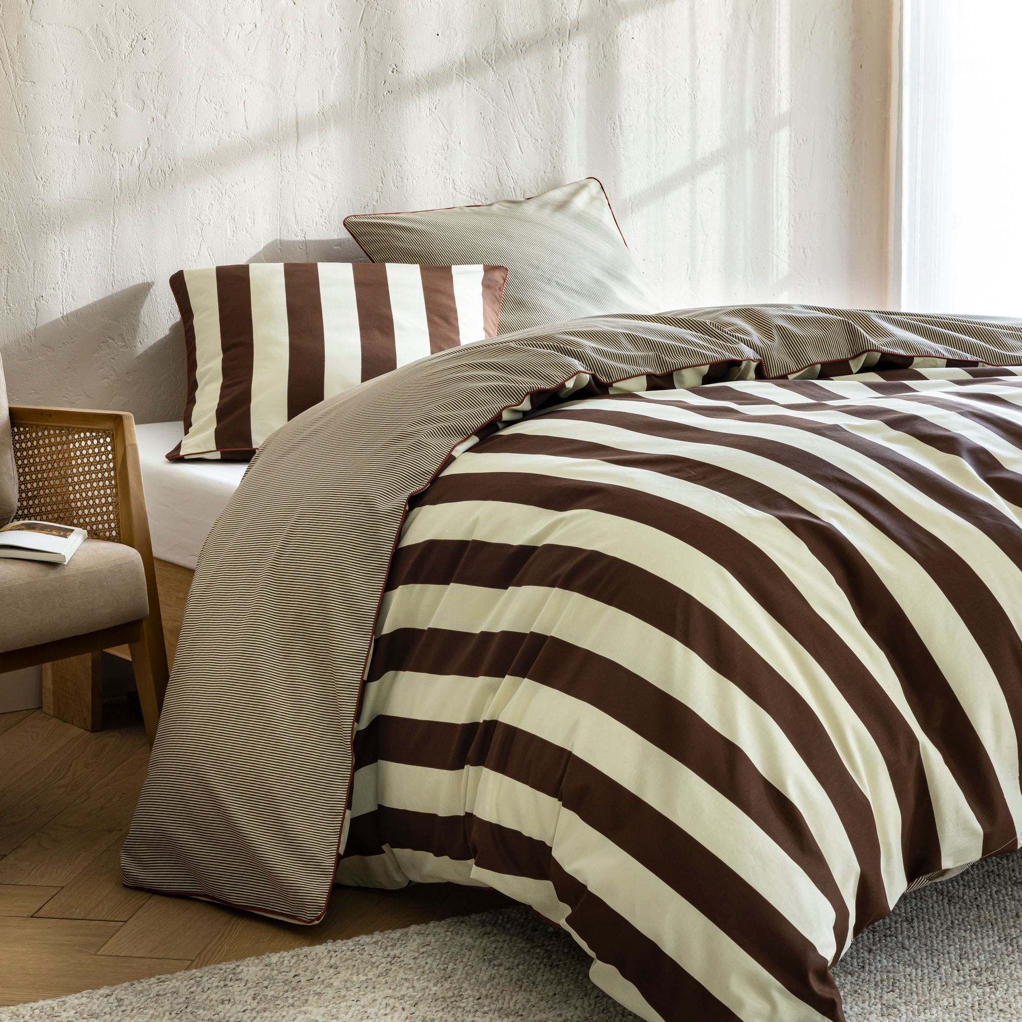 Parure de lit 140x200 coton rayure marron Terre de Nuit Nova