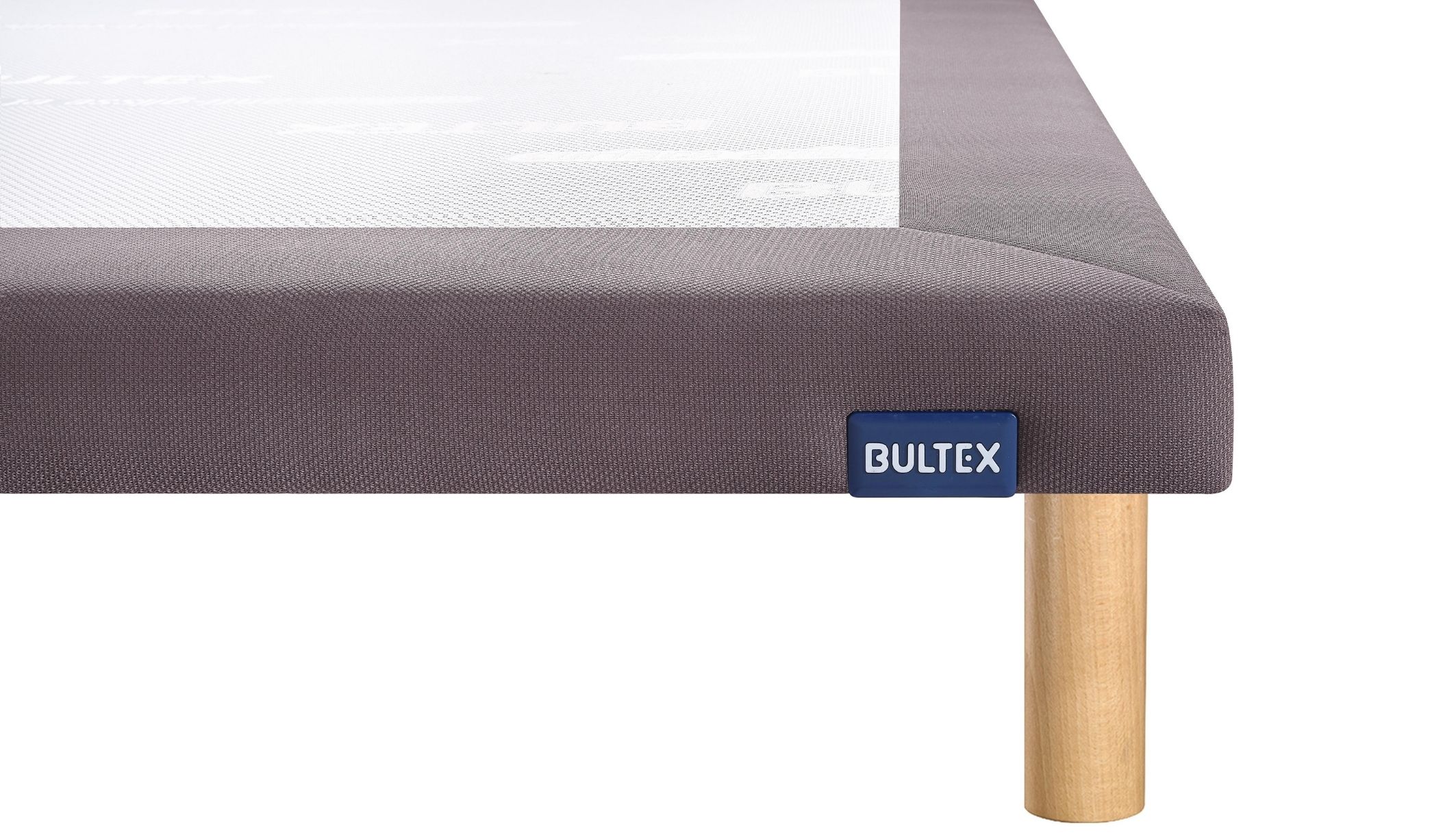 Zoom sur le plateau et le logo Bultex du sommier extra-plat Tech
