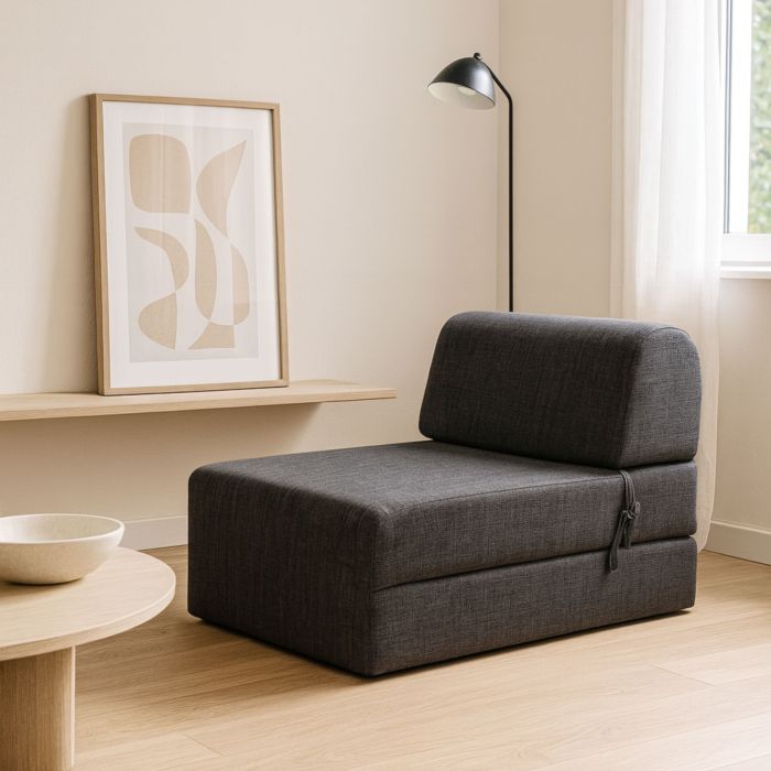 chauffeuse convertible dépliée dans un salon