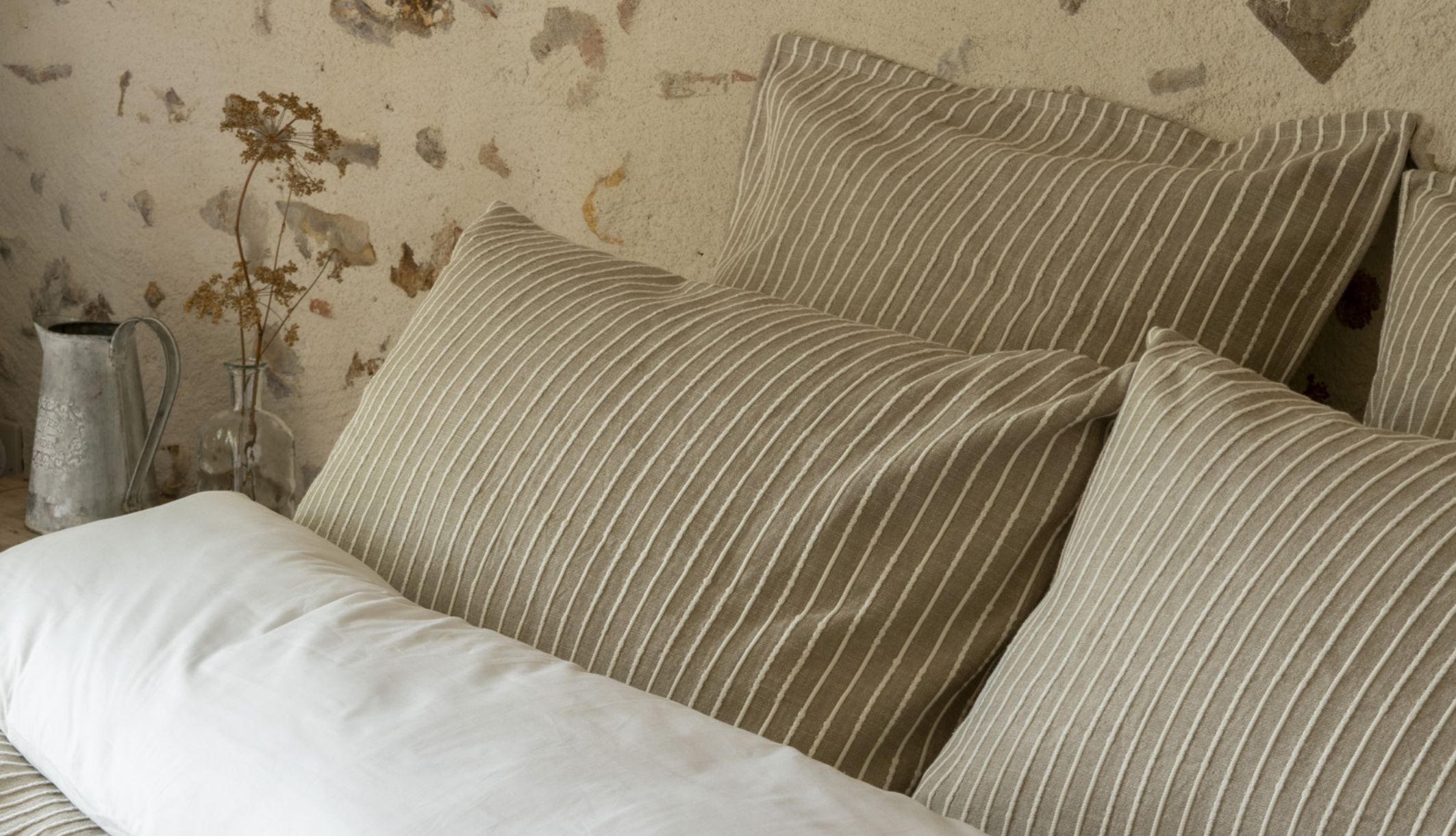 Chambre avec la housse de couette Dune en coton texturé