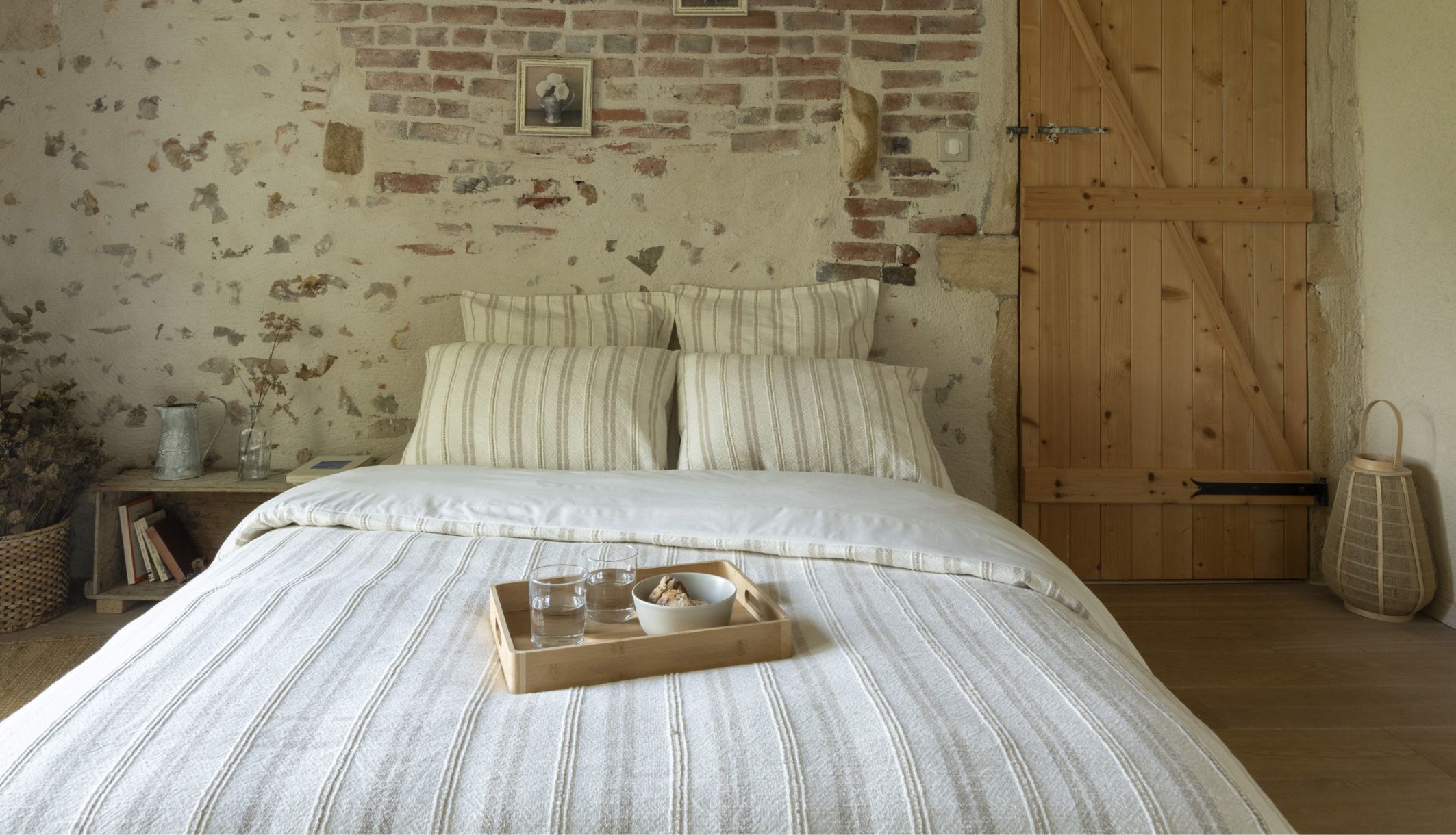 Ambiance de chambre cocooning avec la taie d&#039;oreiller olympe en coton