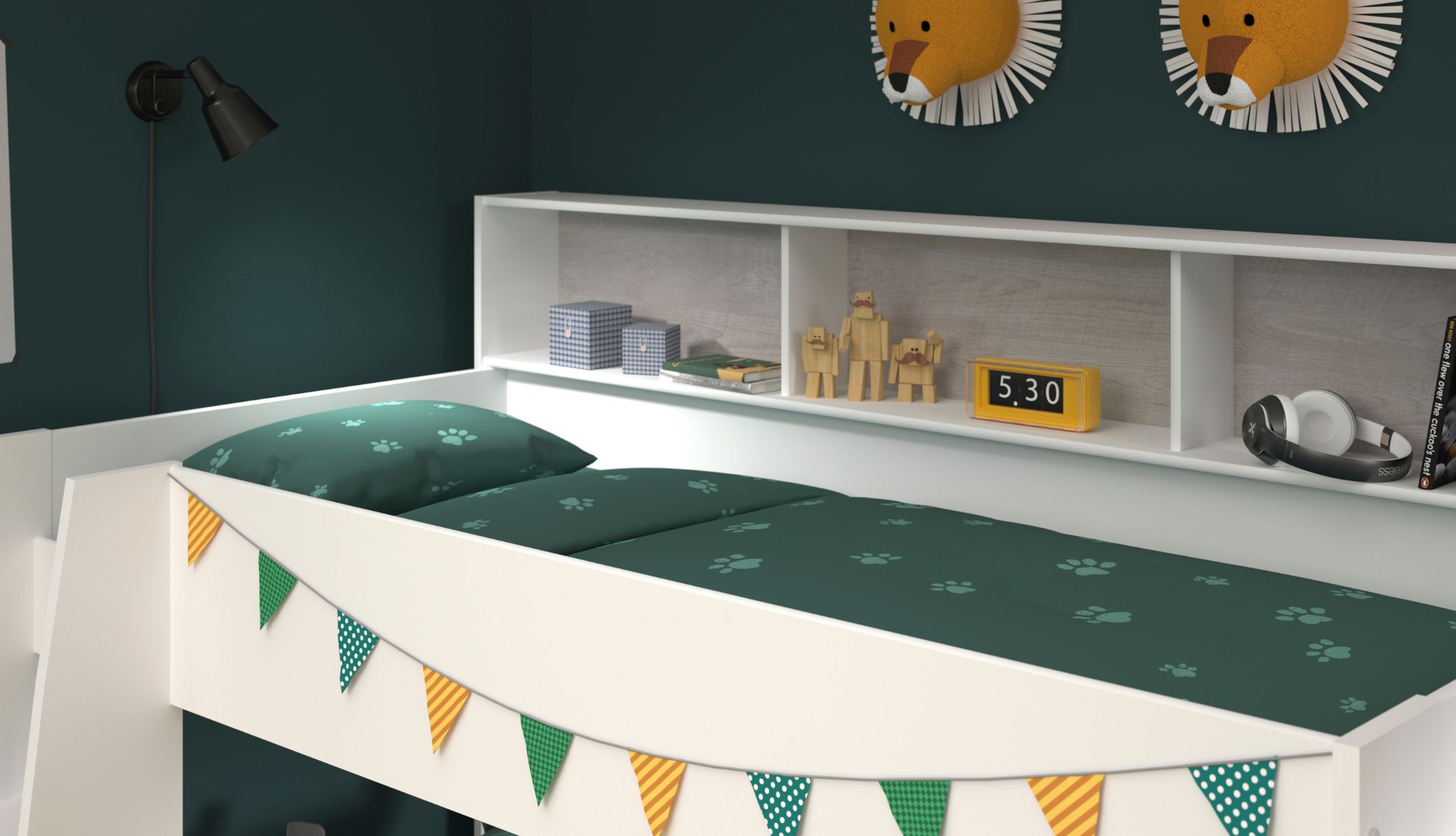 Couchage haut du lit superposé enfant avec étagères de rangement en décor gris.