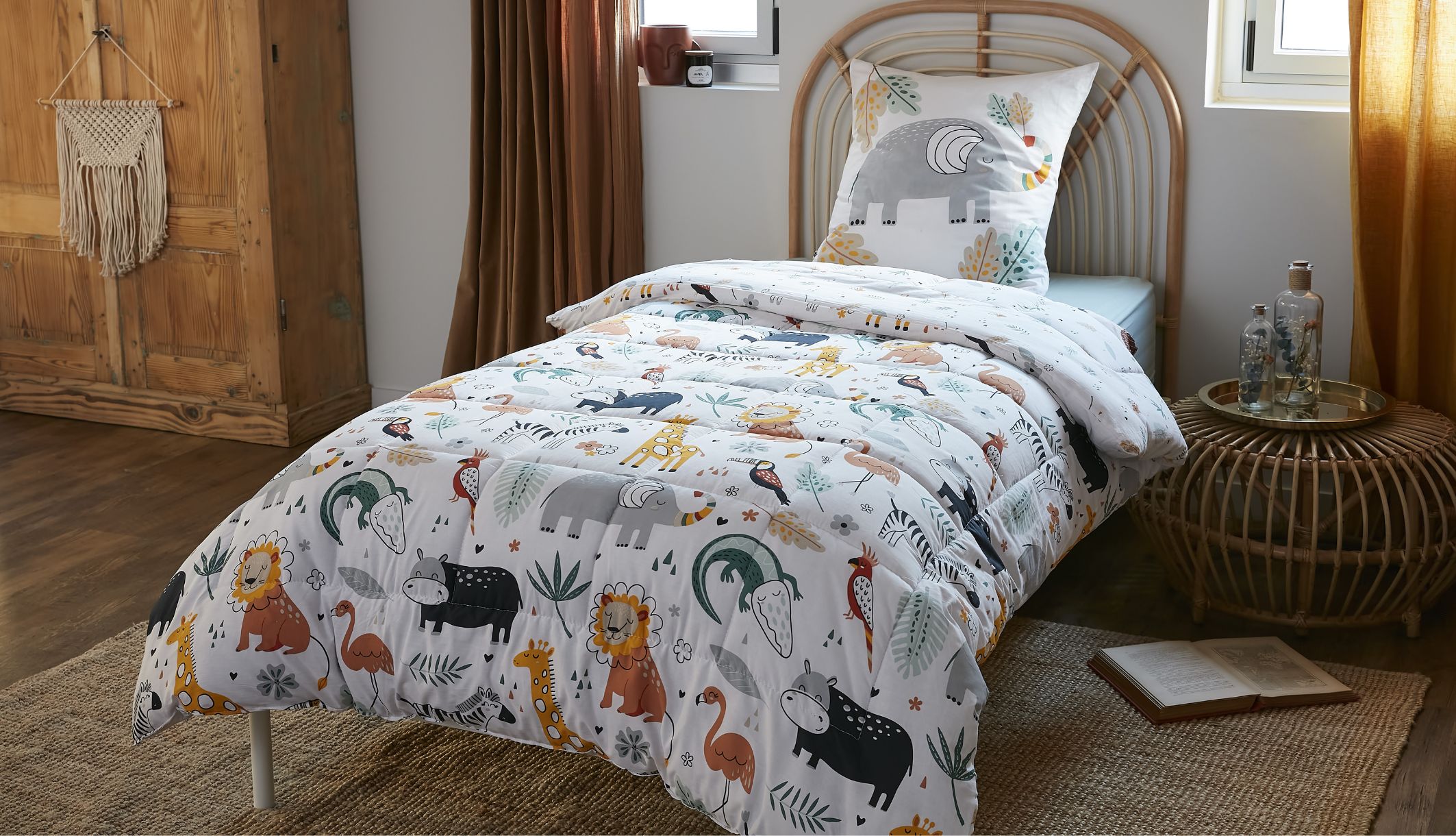 Parure de lit savane dans une ambiance